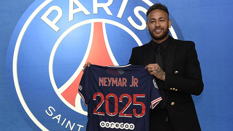 Neymar, PSG ile sözleşmesini uzattı