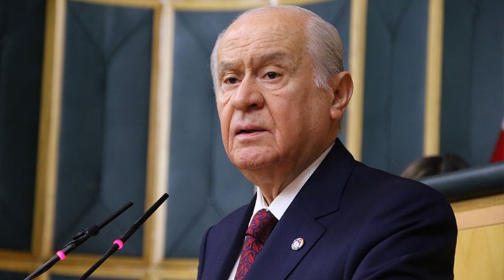 Bahçeli, partisinin 100 maddelik anayasa taslağını tanıttı