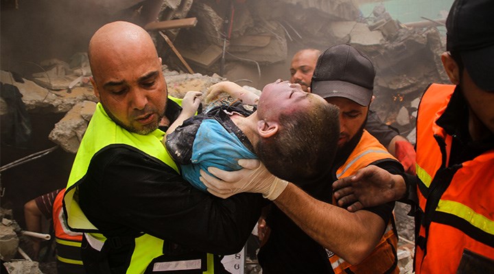 Filistinliler ölüyor, dünya seyrediyor