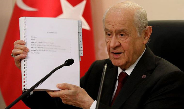 MHP’nin açıkladığı yeni anayasa çalışması AKP içinde de tartışmalara neden oldu