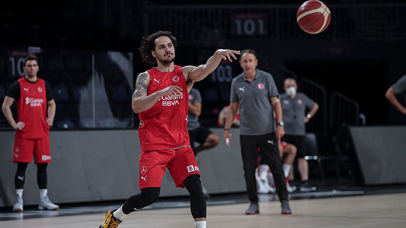 A Milli Takım’da Shane Larkin, kadrodan çıkarıldı