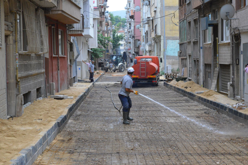 Balıkpazarı yolları yenileniyor