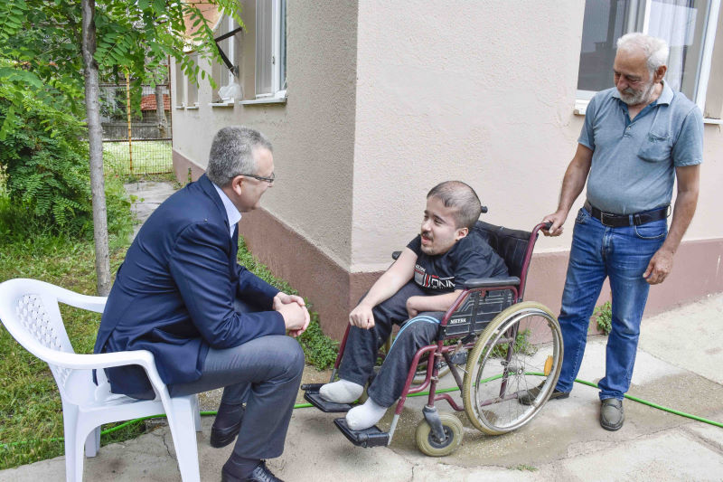 Başkan Özkan’dan Babalar Günü için en özel kutlama