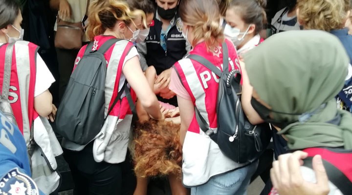 İstanbul’da Onur Yürüyüşü’ne polis müdahalesi: Gözaltılar var