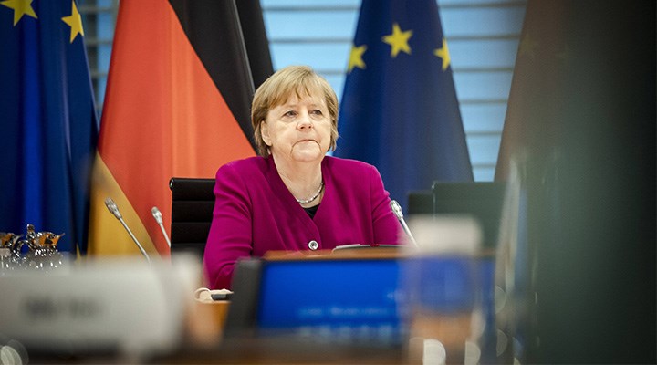 İzleme ifşa edildi: Merkel de listede