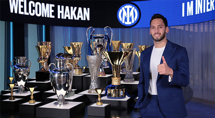 Ve Hakan Çalhanoğlu imzayı attı