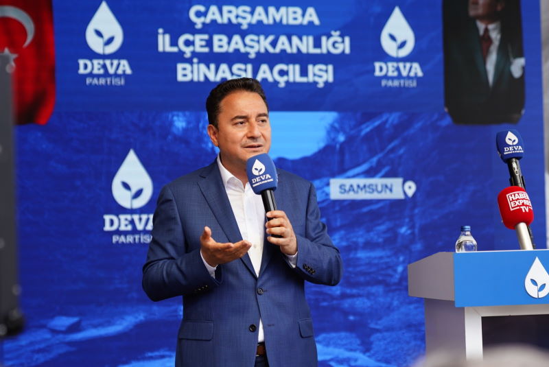 Ali Babacan, polis intiharlarını sordu