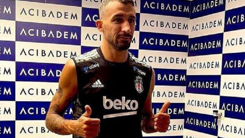Beşiktaş, Mehmet Topal’ı duyurdu