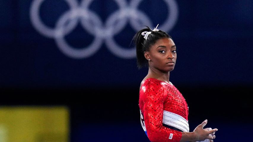 Simone Biles, bireysel yarışmalarda yok