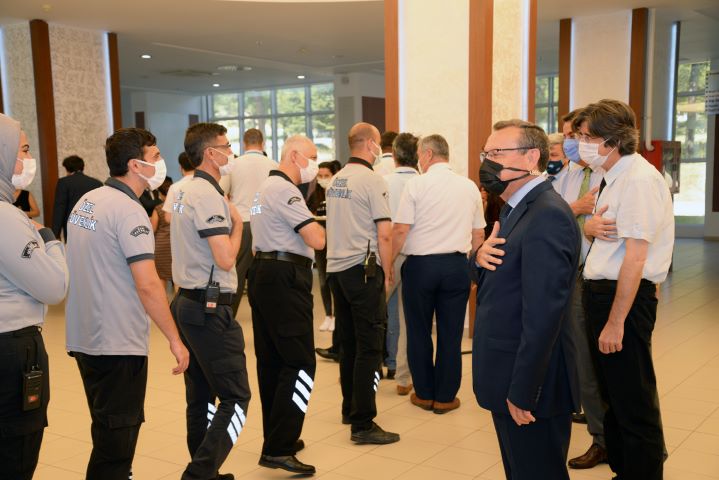 Bursa Uludağ Üniversitesi ailesi bayramlaştı