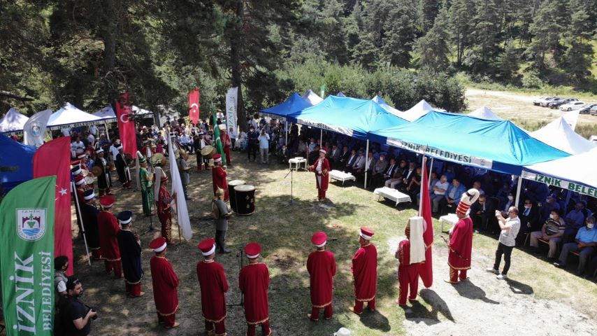 Yaban mersini festival ile taçlandı