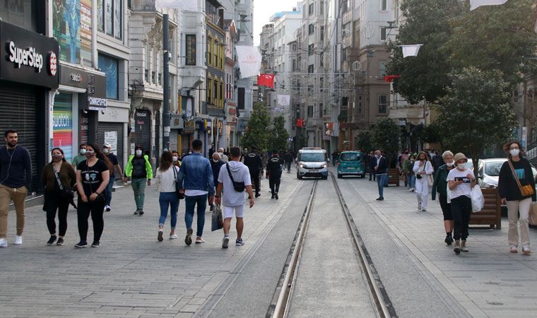 Bilim Kurulu Üyesi Prof. İlhan’dan 4. dalga için aşı uyarısı