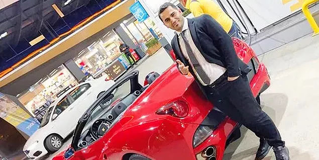 Markette Reyoncuydu, Ferrari Aldı! 600 Milyonluk Saadet Zinciri Vurgunu