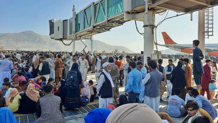 Rusya: Afganistan’dan kaçmak isteyenler için uçak göndermeye hazırız