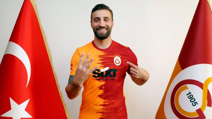 Galatasaraylı Alpaslan’a iyi haber