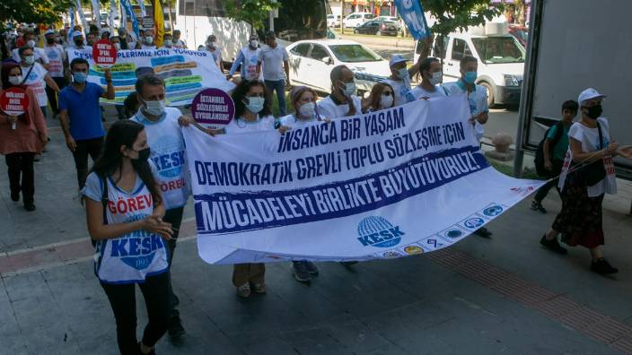 Memurlar iki koldan Ankara’ya yürüyor