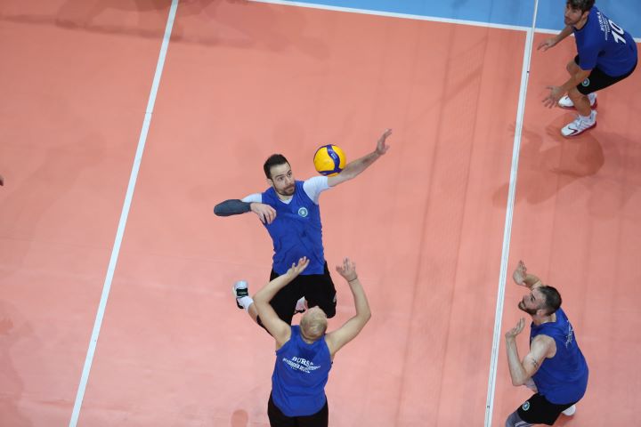 Bursa Büyükşehir Belediyespor Erkek Voleybol Takımı sezona hazırlanıyor