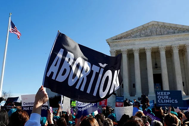 Teksas’ta ‘Ülkenin en ağır’ Kürtaj Yasası yürürlüğe girdi