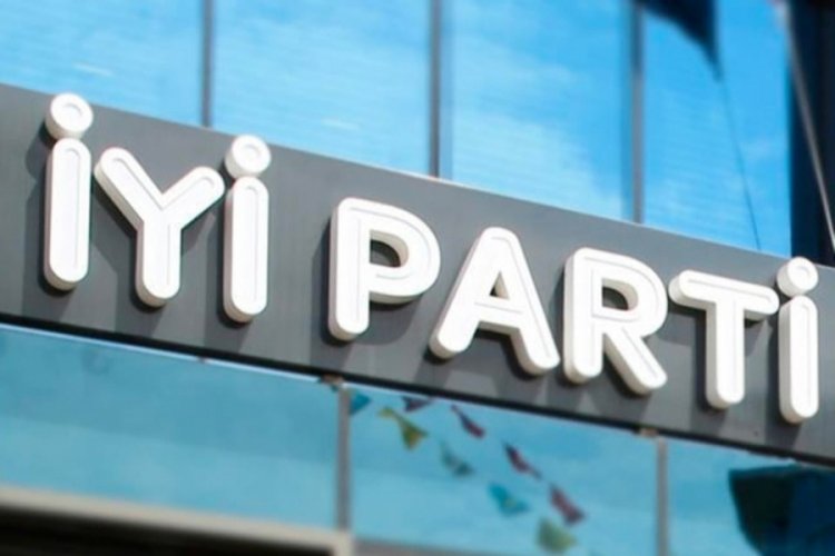 İYİ Parti’de çok sayıda istifa!