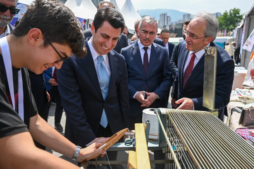 Bursa Mesleki Eğitimin Lokomotifi Oluyor