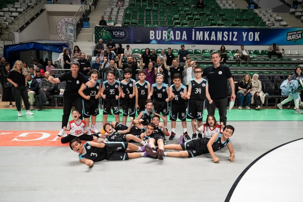 Bursa’nın yıldız makinesi: ‘Ay Yıldız Spor Kulübü’