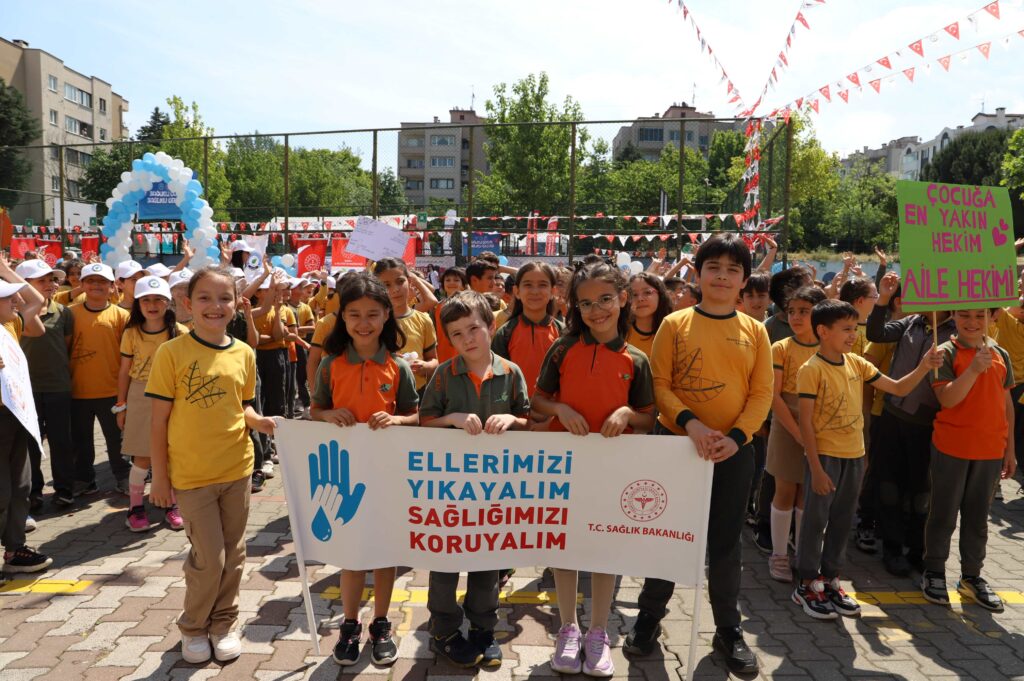 Bursa’da Sağlık Elçileri Yetişiyor