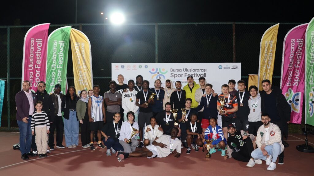 Bursa Sokak Basketboluyla Alev Aldı!