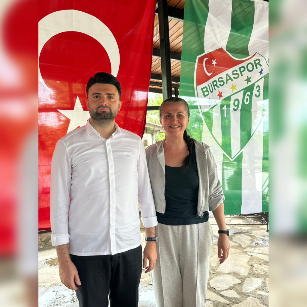 Enes Çelik, Cem Yılmaz’a fark attı!