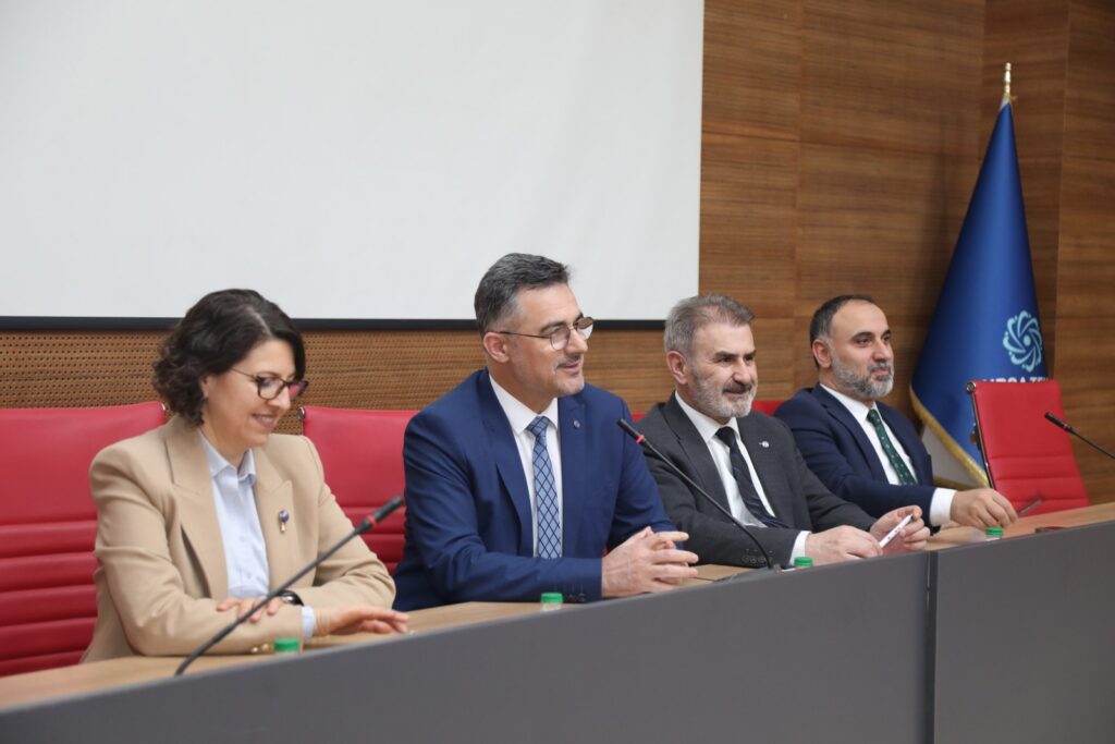 BTÜ’den Öğrenci Odaklı Yönetim