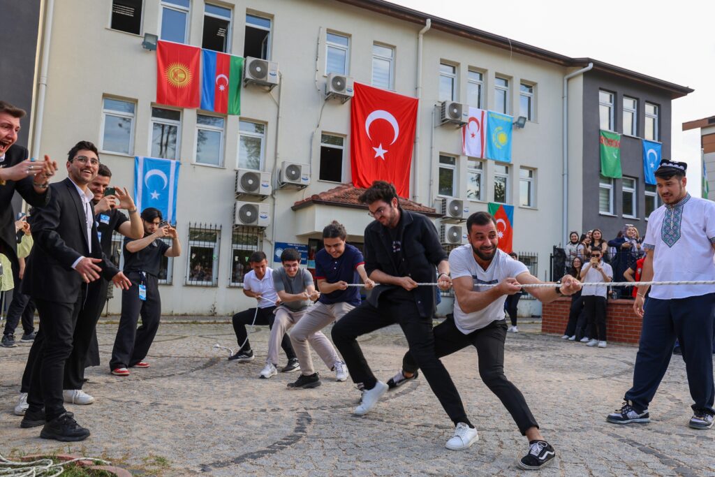 BUÜ’de Hıdırellez coşkusu