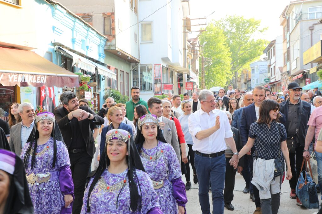 Tirilye Zeytin Çiçeği Festivali Başlıyor
