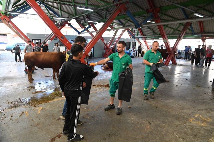 Osmangazililer kurban ibadetlerini hijyenik ortamlarda yerine getirdi
