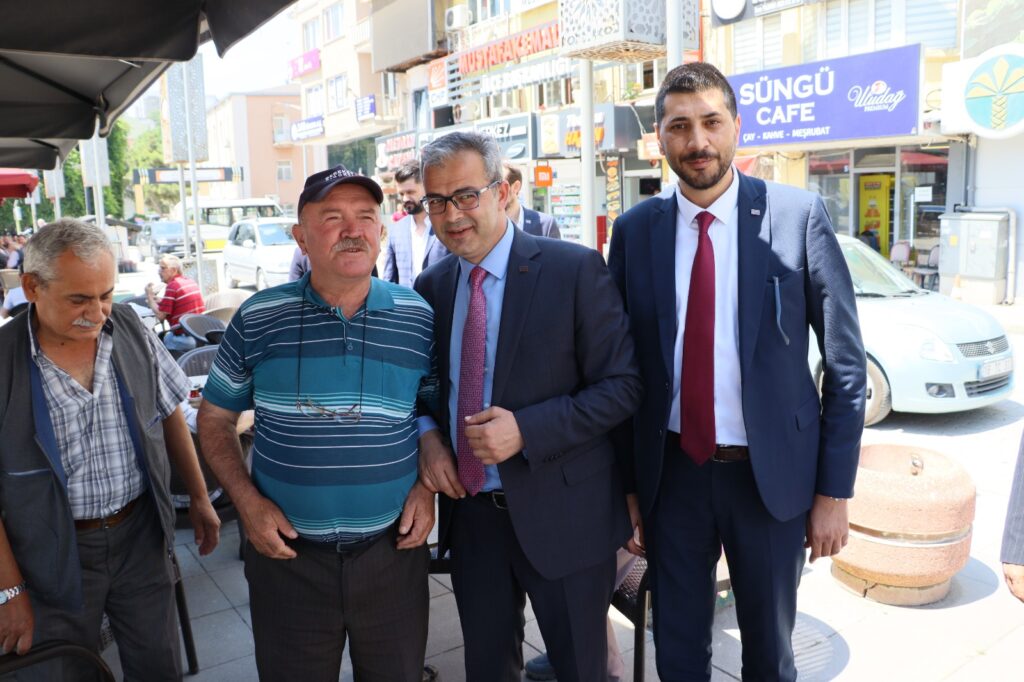 Anahtar Parti Mustafakemalpaşa’da Çıkartma Yaptı