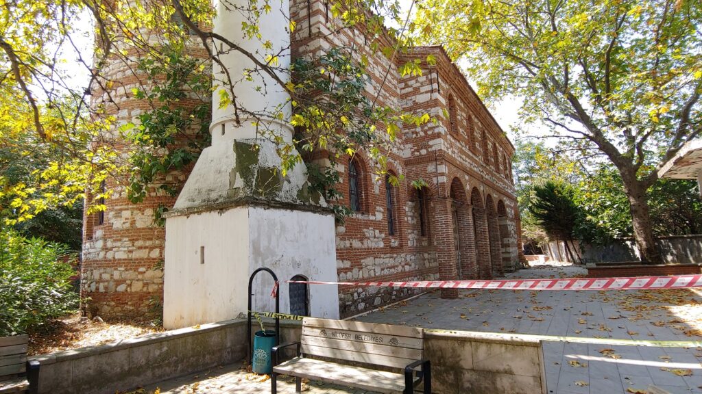 Tarihi Özlüce Camii Yeniden İbadete Açılıyor