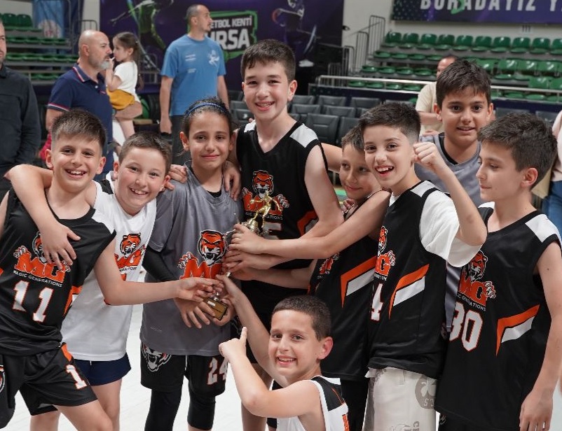 BURSA U11 ERKEKLER LİGİ’NDE ZİRVE MG SPOR’UN!