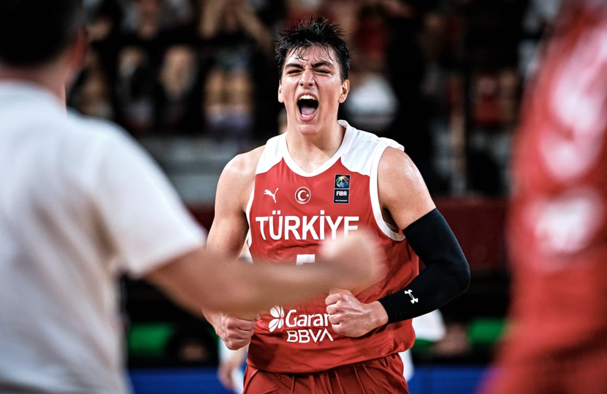 Karahan Efeoğlu TOFAŞ’ta!