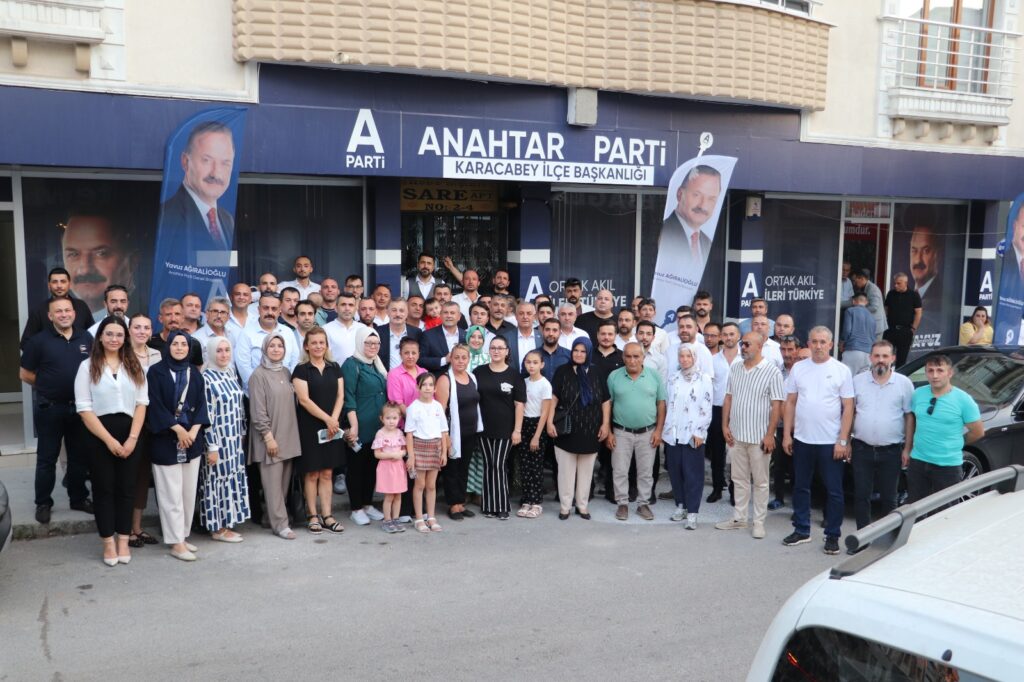 Karacabey’de Anahtar Parti Rüzgarı
