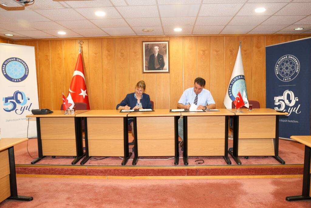 BUÜ’den Deprem Atağı