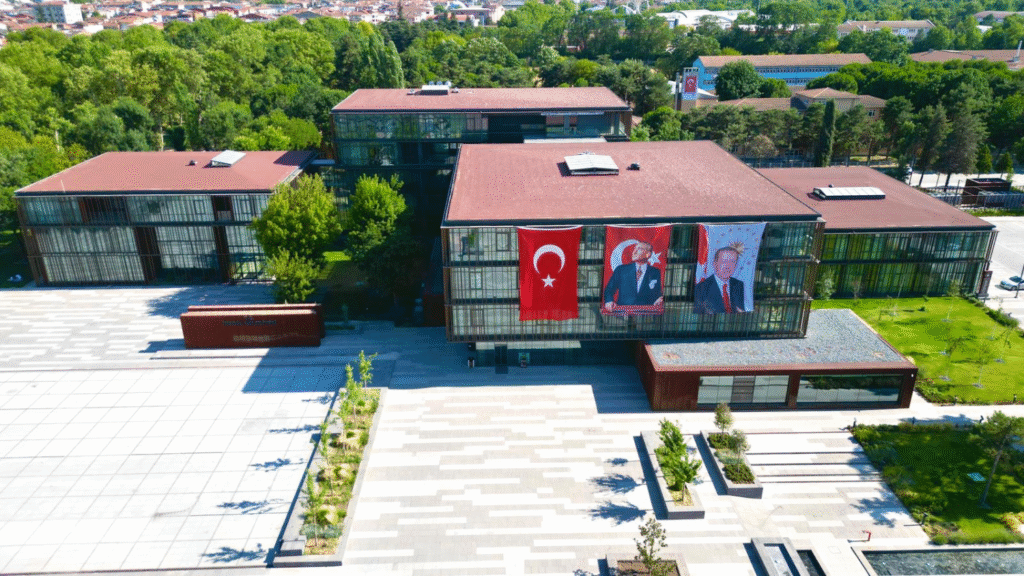 İnegöl’den İş Dünyasına Büyük Destek