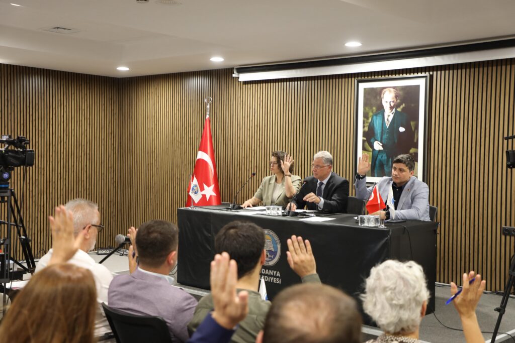Mudanya Meclisi Tatili Erteledi
