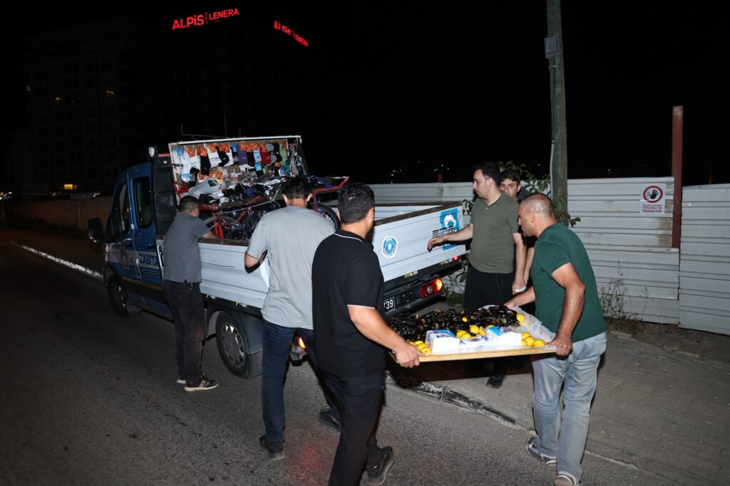 Nilüfer’de Kaldırımlar İşgalden Kurtarıldı