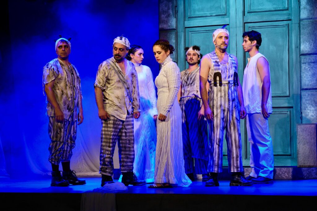 ‘Antigone’ Seyirciden Tam Not Aldı!