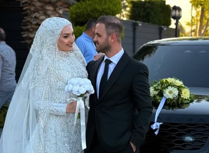 Zeynep ve Emre dünya evine girdi