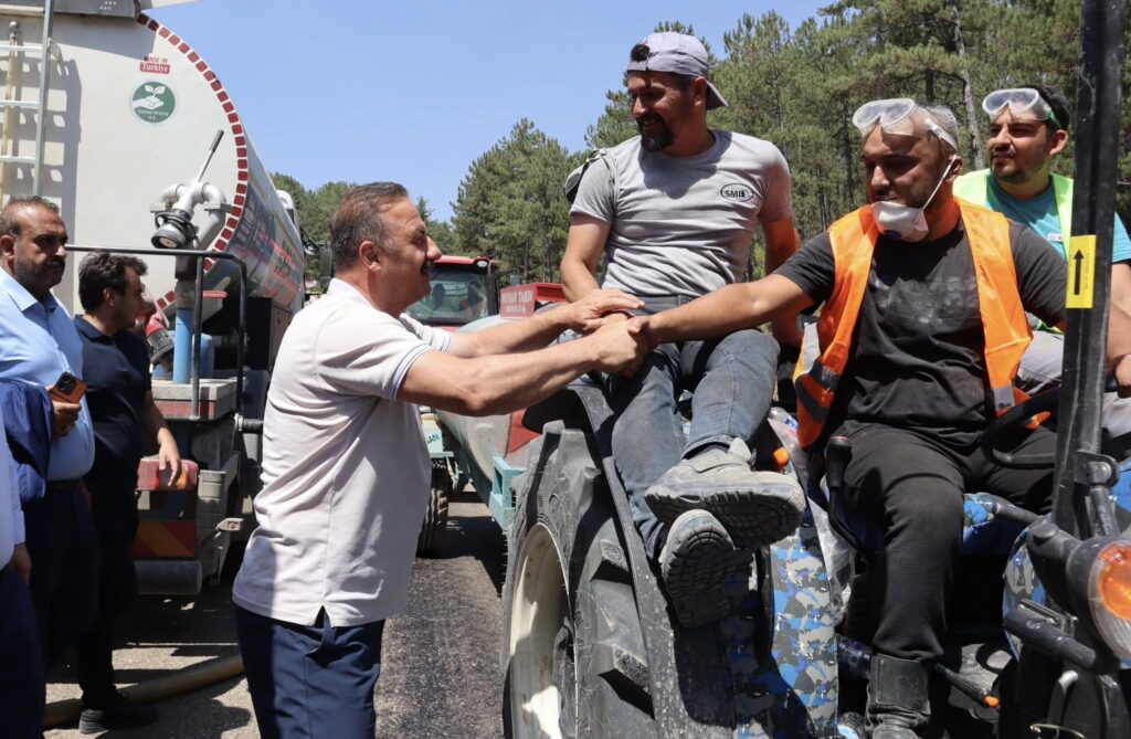 Yavuz Ağıralioğlu Yangın Yerinde