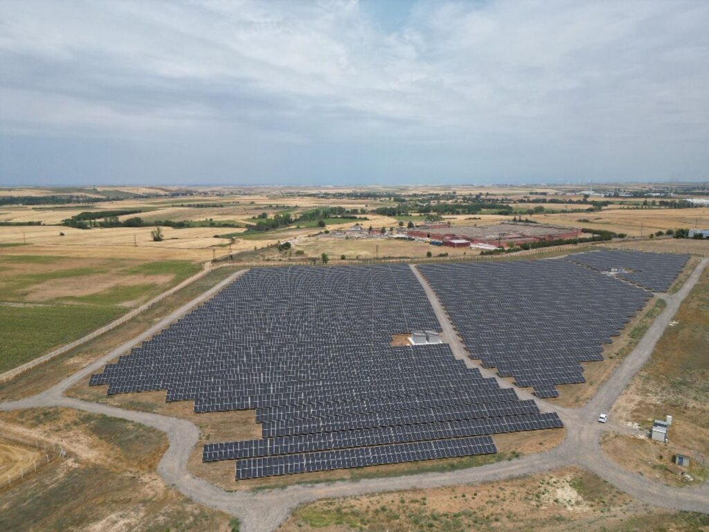 CW Enerji, Tekirdağ Arazi GES’in Kurulumunu Tamamladı