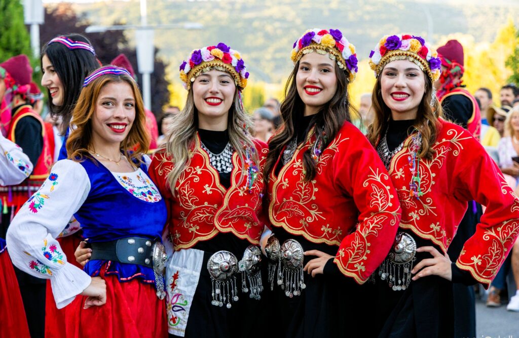 BUÜ Halk Oyunları Topluluğu İspanya’yı Fethetti