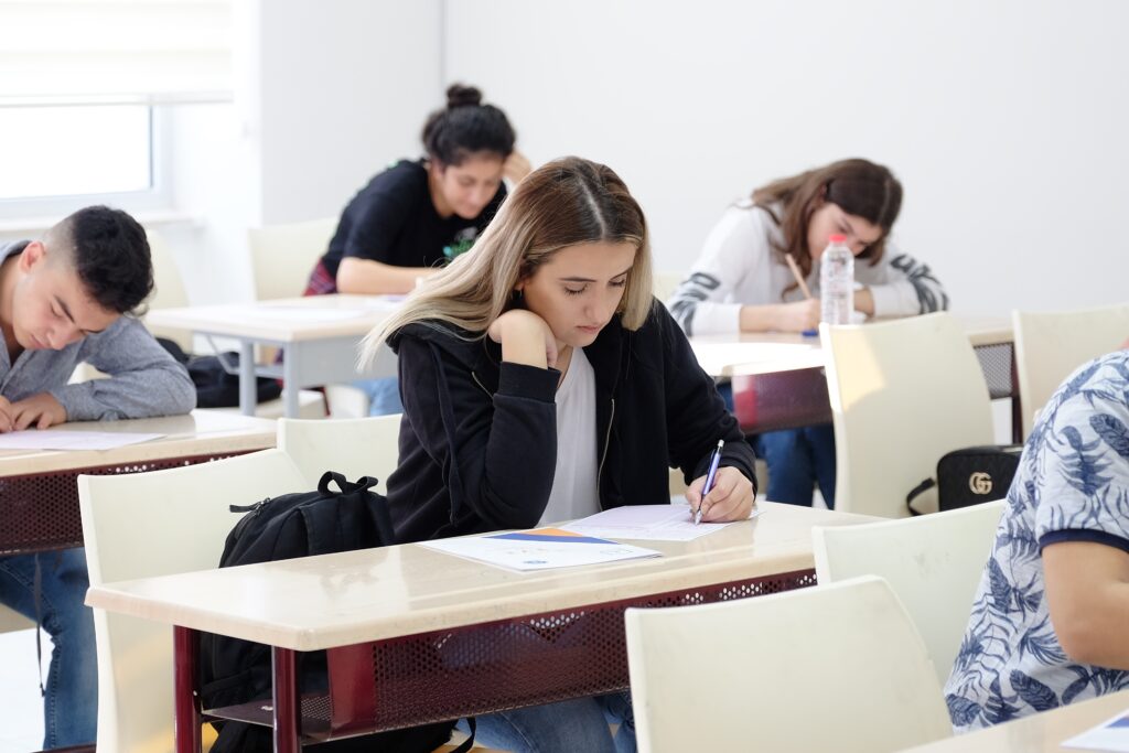 Büyükşehir’den Gençlere Üniversite Müjdesi