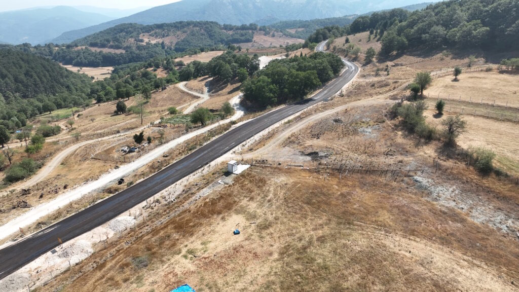 Büyükşehir, Kırsal Kesimde Ulaşımı Güçlendiriyor