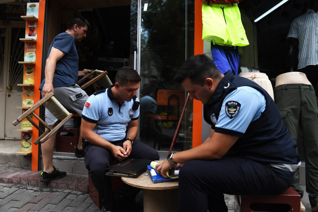 Osmangazi’de Zabıta Harekete Geçti