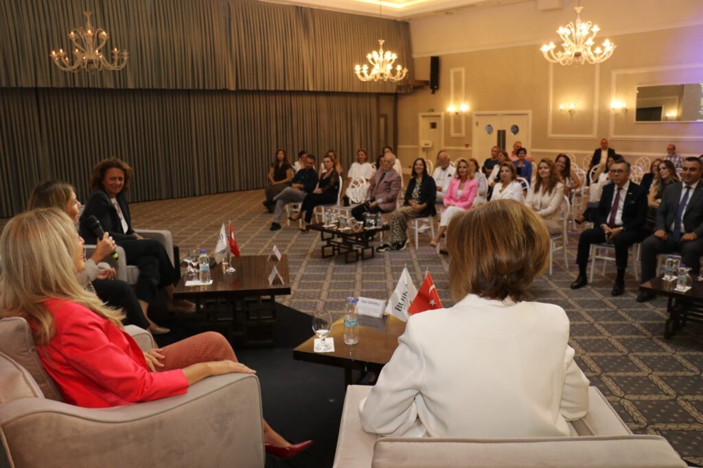BUİKAD’dan Diplomasiye Dokunan Buluşma